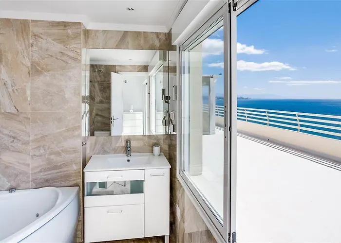 Apartment Impresionante Atico En Primera Linea De Playa Fuengirola