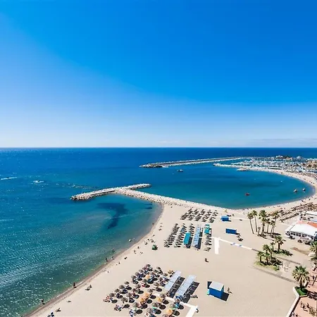 Impresionante Atico En Primera Linea De Playa Daire Fuengirola